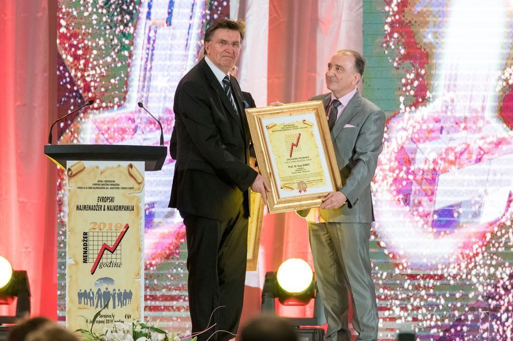 Ejup Ganić, nagrade Najmenadžer 2019 za obrazovanje