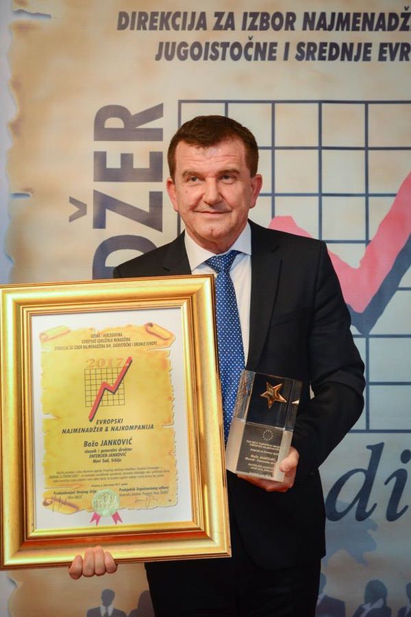 Božo Janković sa nagradom Najmenadžer